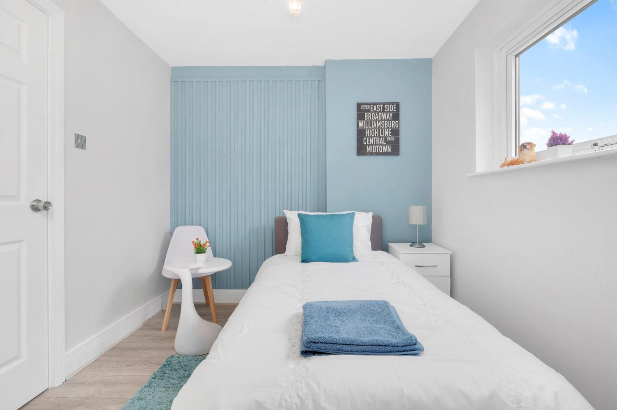 Waterside 4 Bed Apartment London Ngoại thất bức ảnh