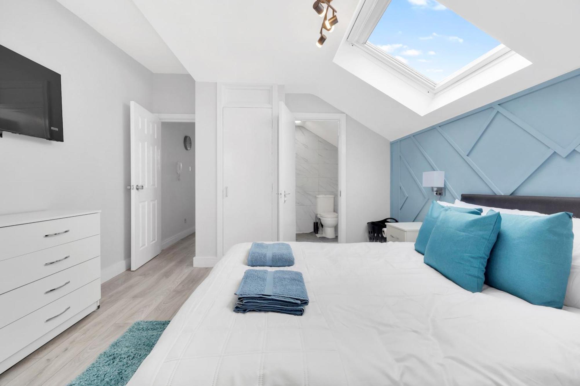 Waterside 4 Bed Apartment London Ngoại thất bức ảnh