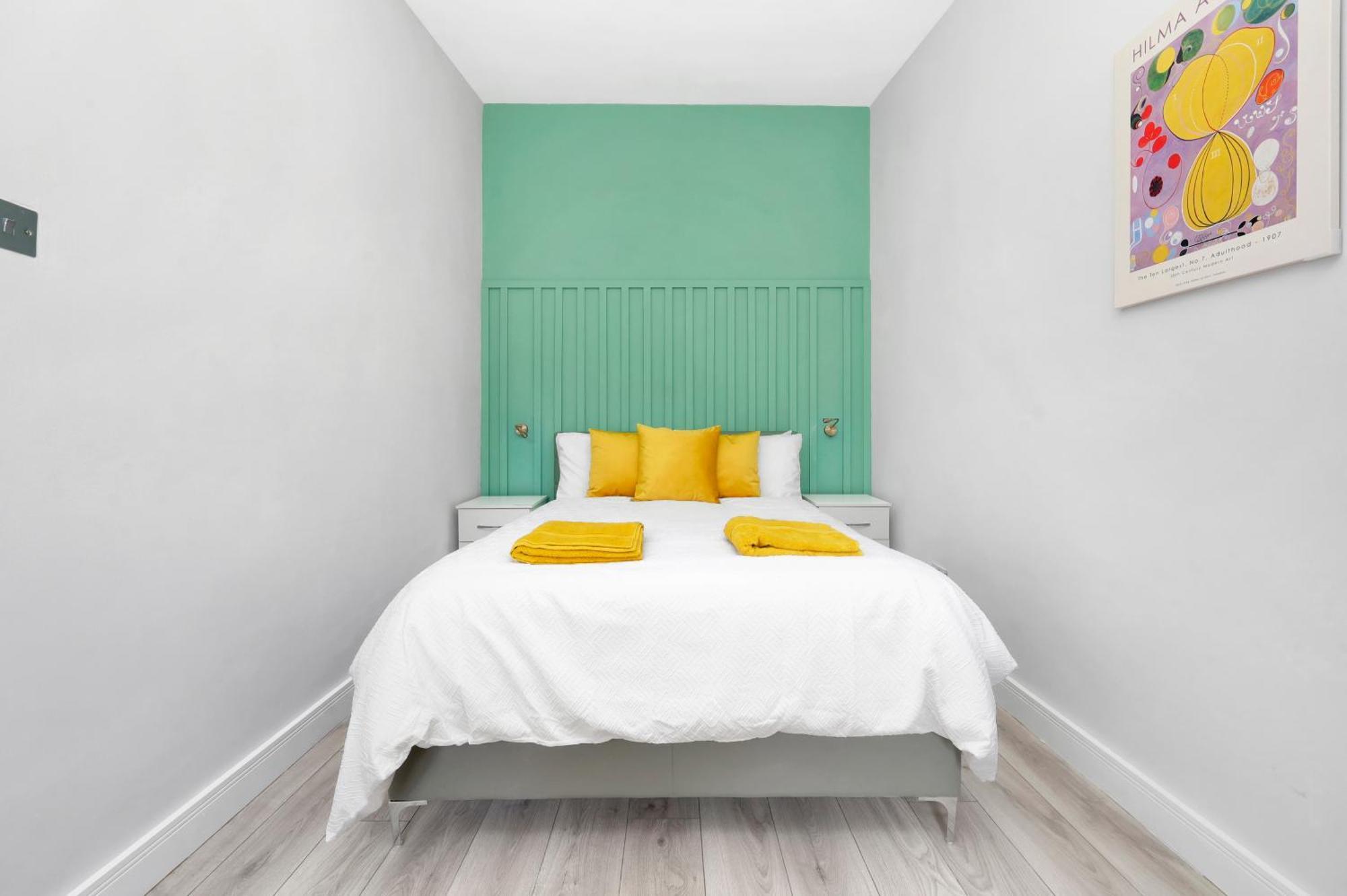 Waterside 4 Bed Apartment London Ngoại thất bức ảnh