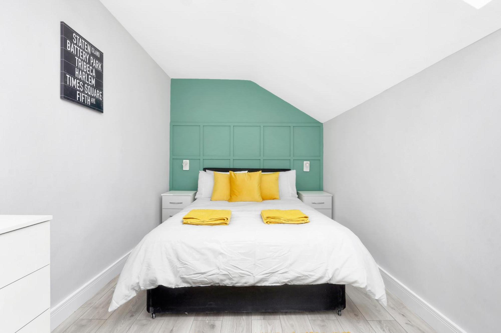 Waterside 4 Bed Apartment London Ngoại thất bức ảnh