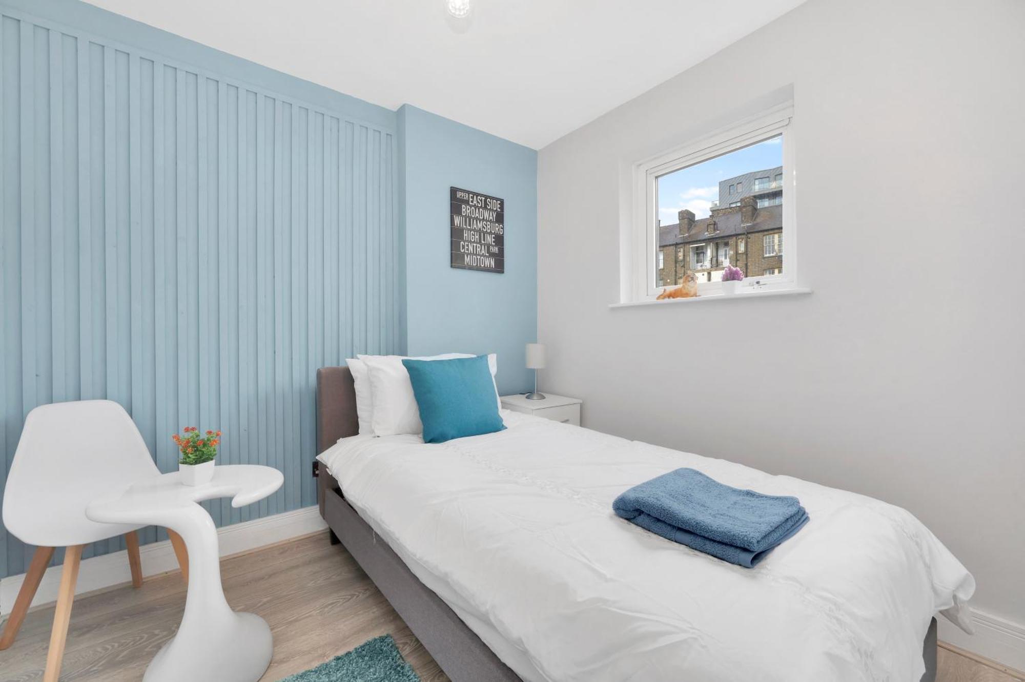 Waterside 4 Bed Apartment London Ngoại thất bức ảnh