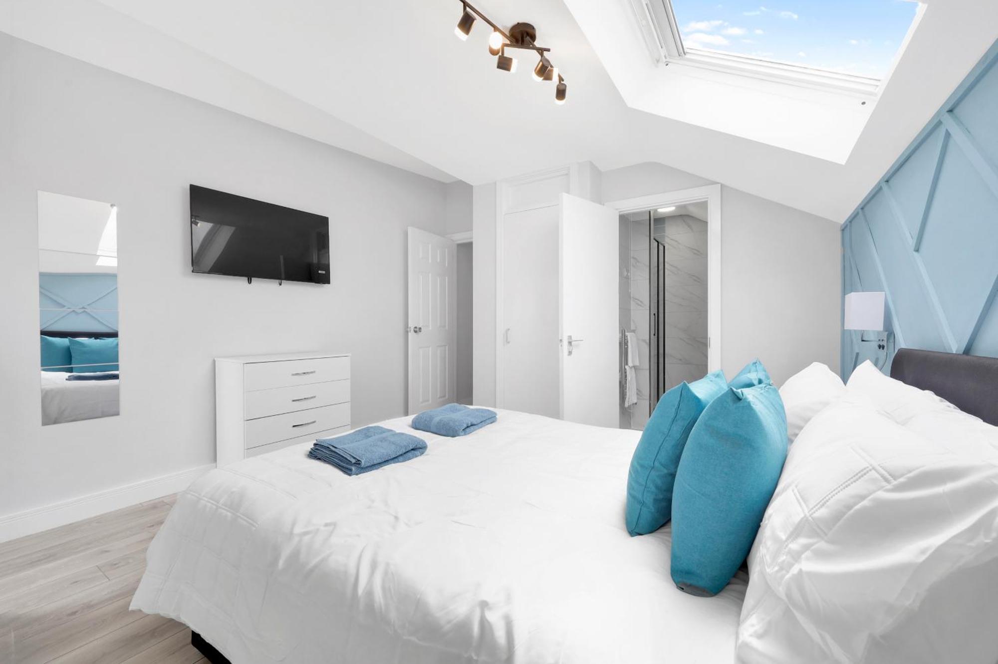 Waterside 4 Bed Apartment London Ngoại thất bức ảnh