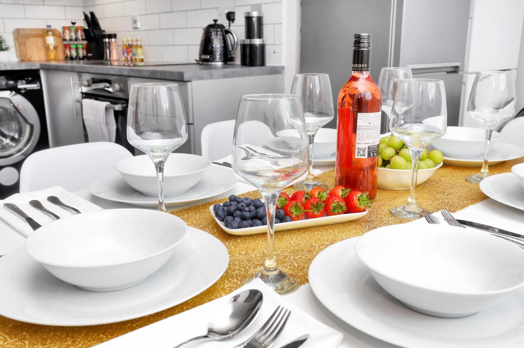 Waterside 4 Bed Apartment London Ngoại thất bức ảnh